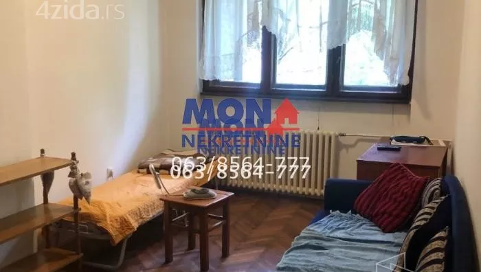 Četvoroiposoban stan | 4zida