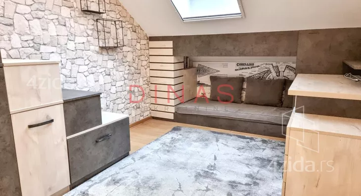 Petosoban stan | 4zida