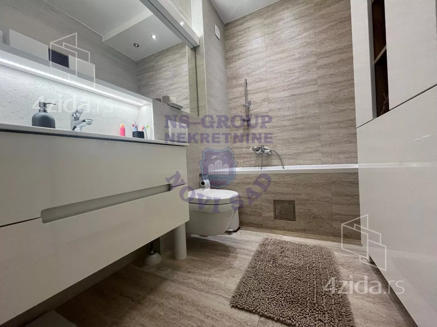 Četvorosoban stan | 4zida