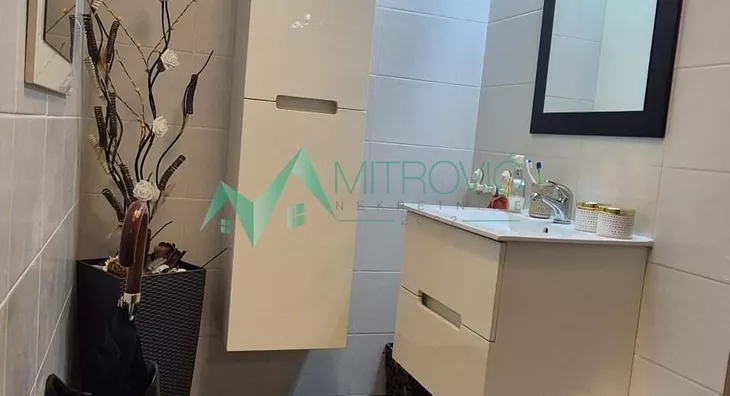 Četvoroiposoban stan | 4zida