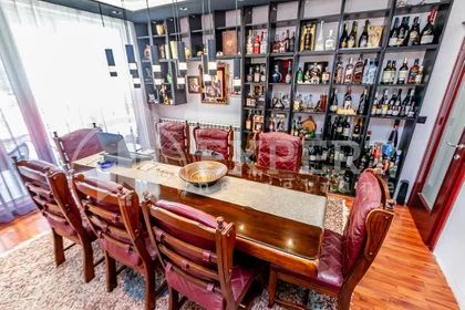 Ivana Milutinovića | 4zida.rs