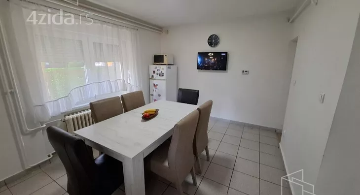 3-etažna kuća | 4zida