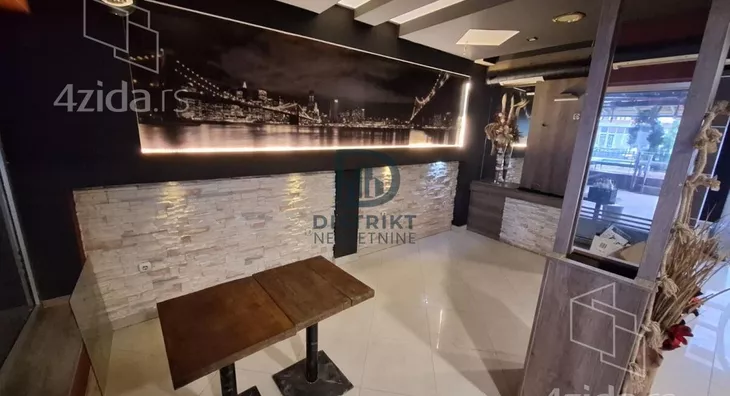 Poslovni prostor | 4zida