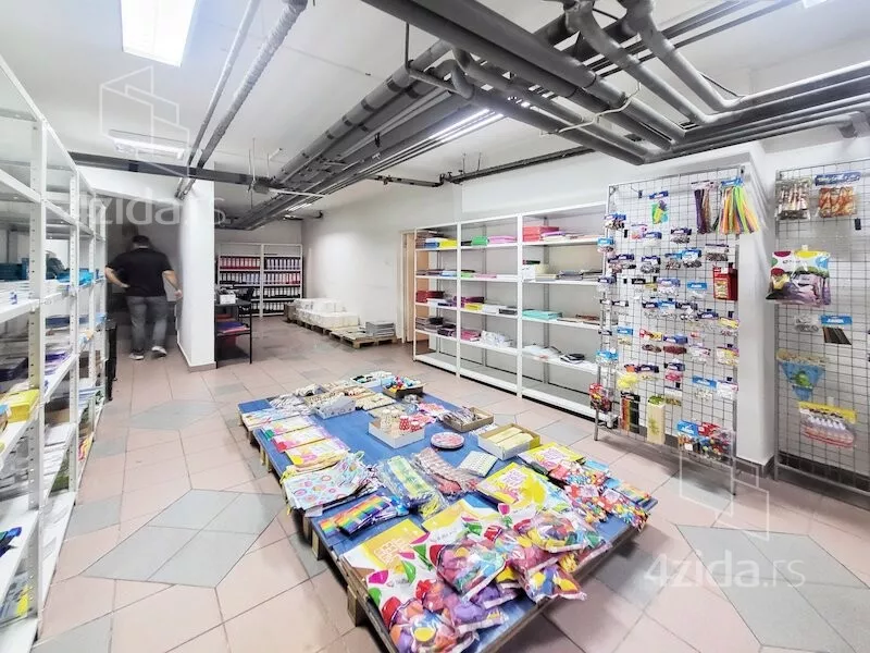 Poslovni prostor | 4zida