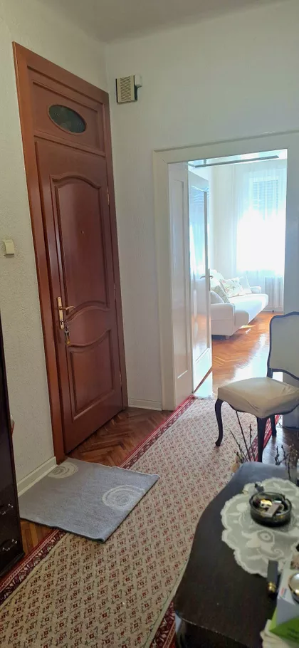 Futoška 32 | 4zida.rs