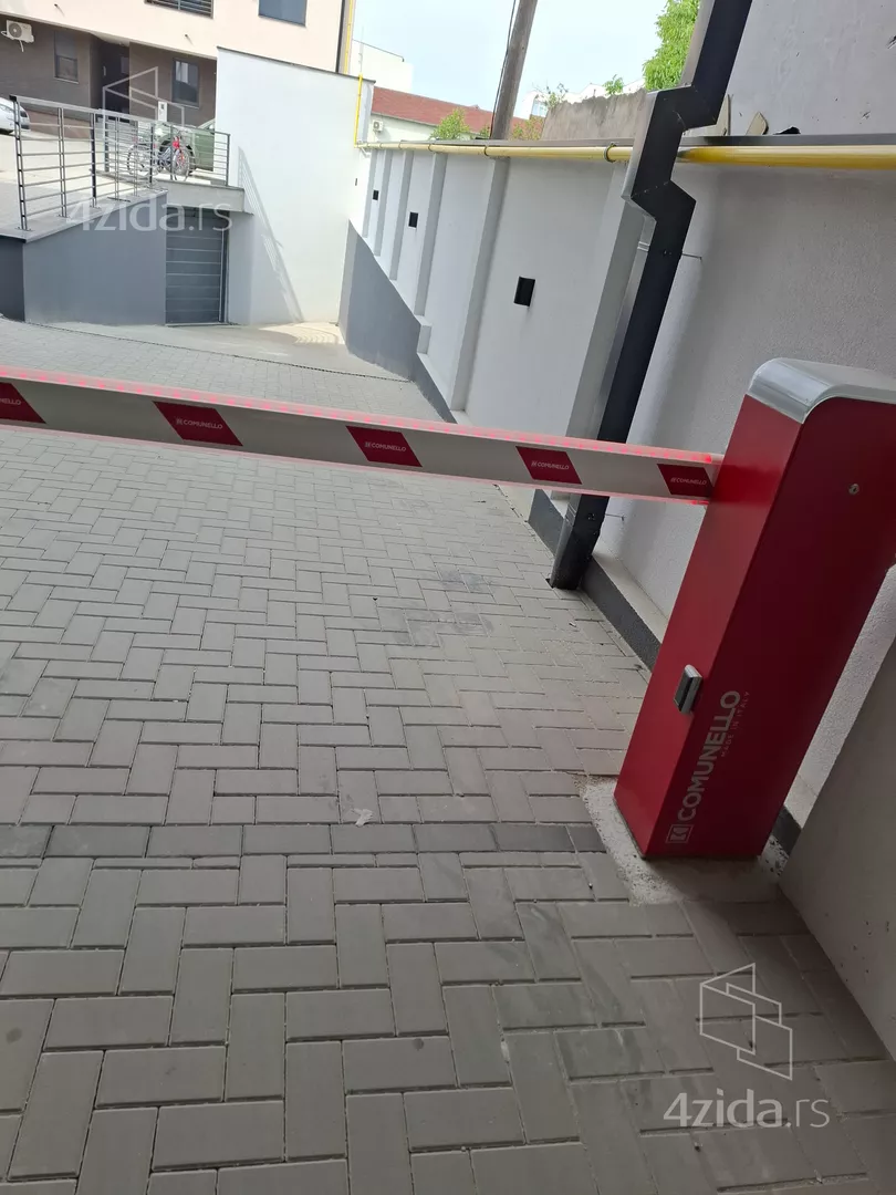 Garaža | 4zida