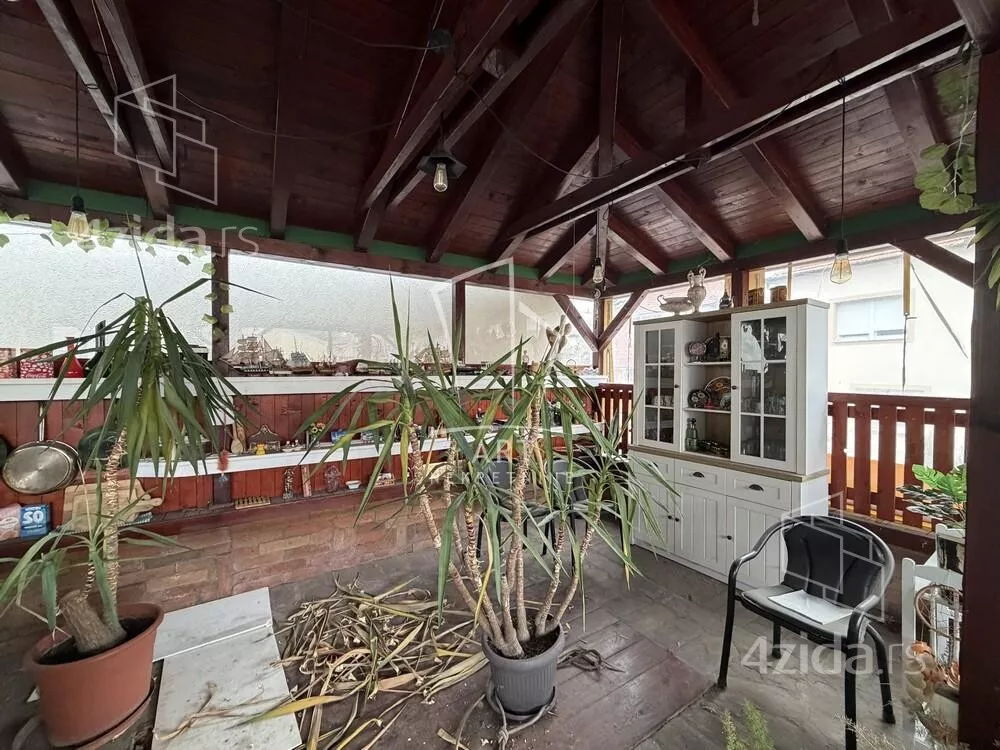 3-etažna kuća | 4zida