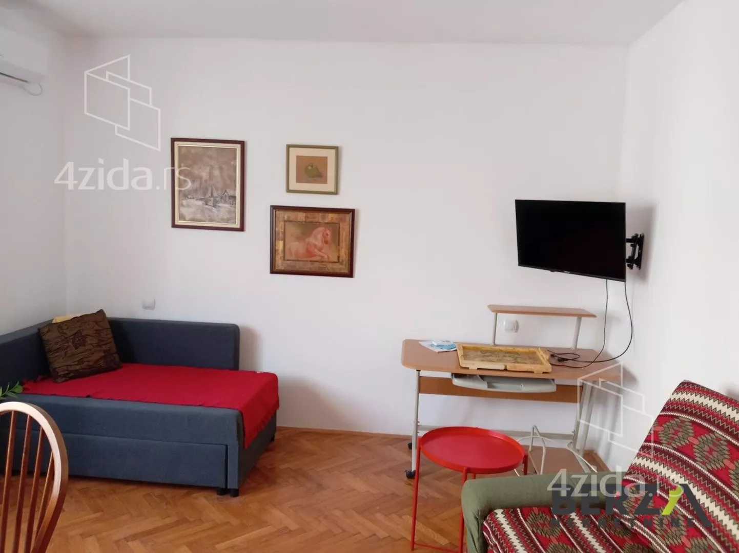 Jednoiposoban stan | 4zida