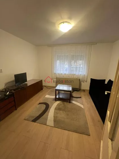 Autokomanda | 4zida.rs