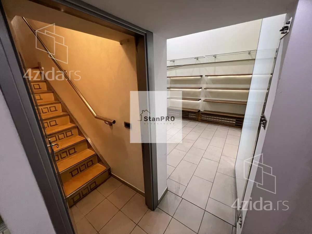 Lokal | 4zida