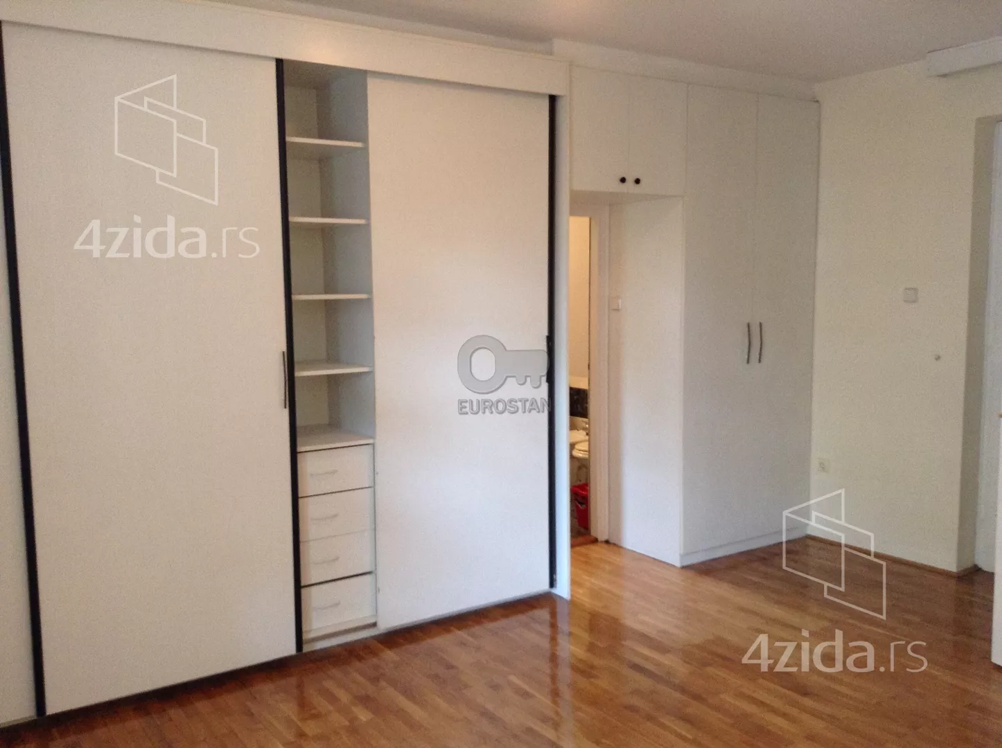 5-etažna kuća | 4zida
