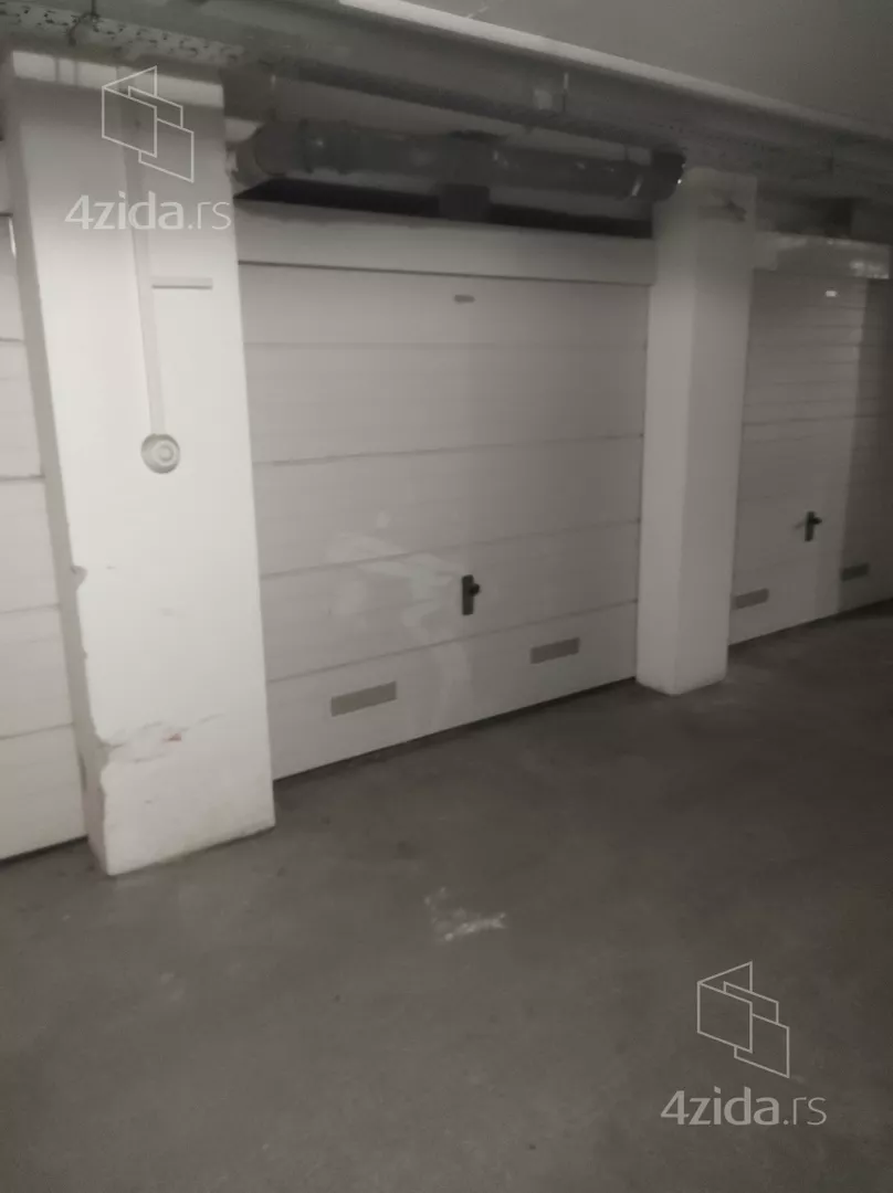 Garaža | 4zida