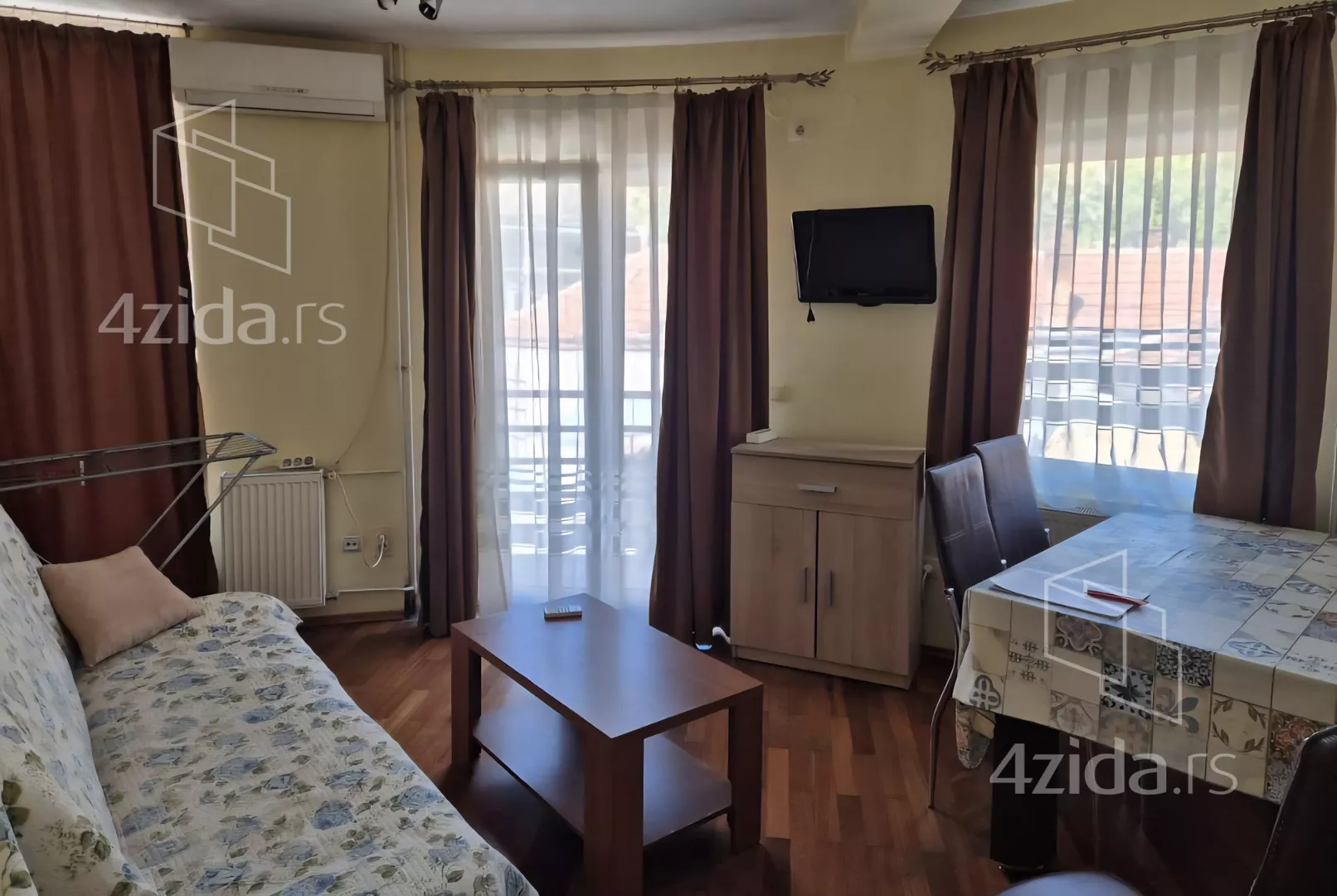 Dvoiposoban stan | 4zida