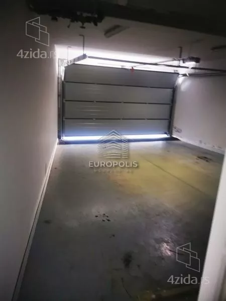Garaža | 4zida