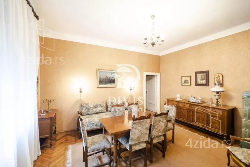 Četvoroiposoban stan | 4zida