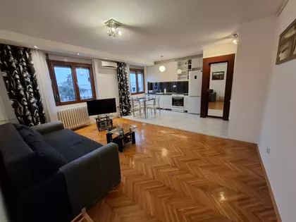 Maršala Birjuzova | 4zida.rs