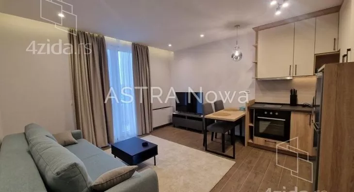 Sedmosoban stan | 4zida