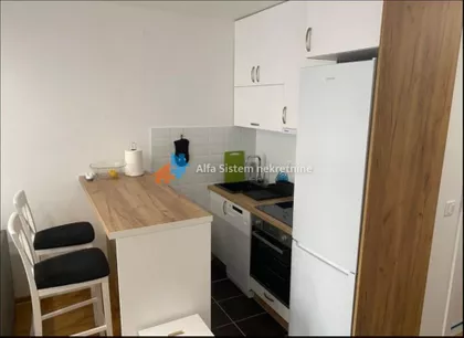 Vukov Spomenik | 4zida.rs