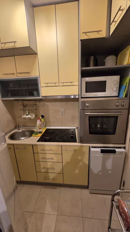 Autokomanda | 4zida.rs