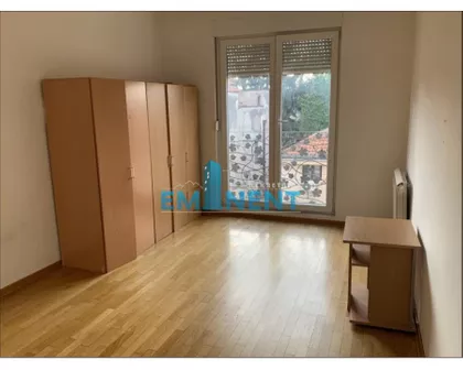 Gvozdićeva | 4zida.rs