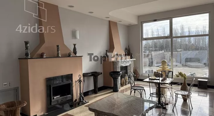 Poslovna zgrada | 4zida