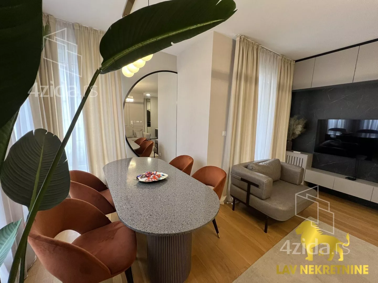 Troiposoban stan | 4zida