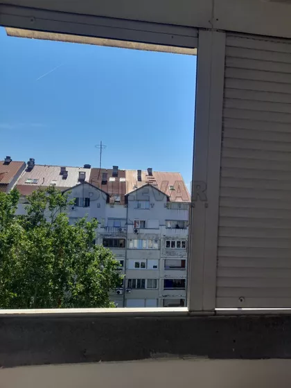 Pariske komune | 4zida.rs
