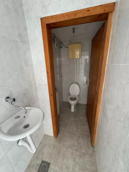 Geri Karolja 33 | 4zida.rs