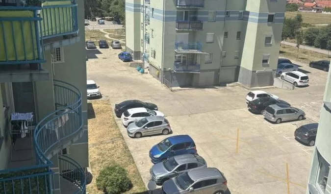 Šestosoban stan | 4zida