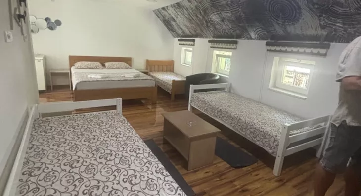 Poslovna zgrada | 4zida