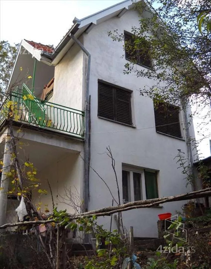 3-etažna kuća | 4zida