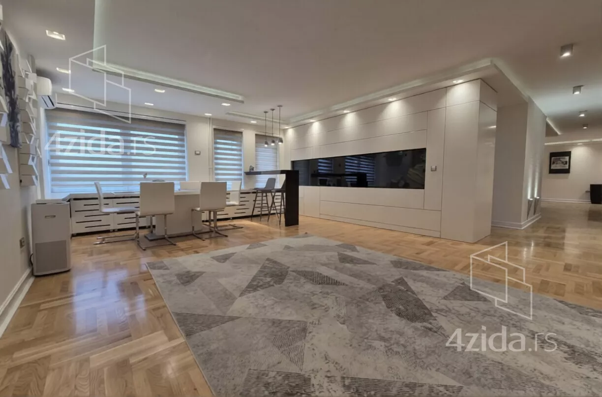 Petosoban stan | 4zida