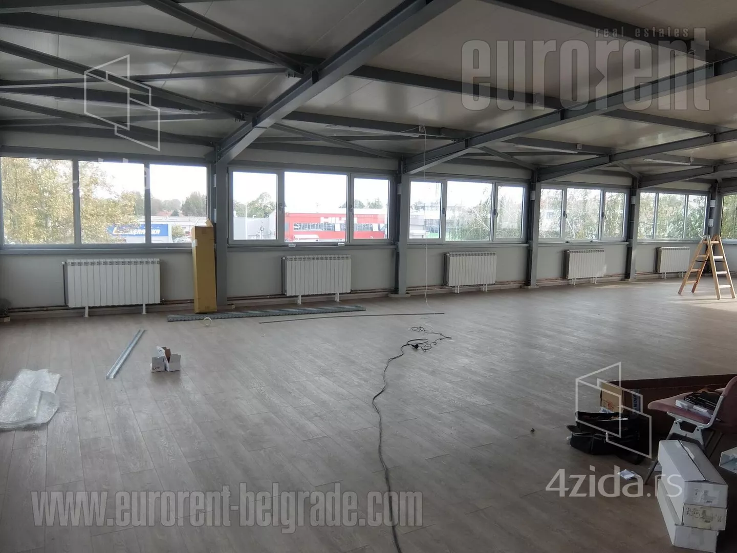 Poslovni prostor | 4zida
