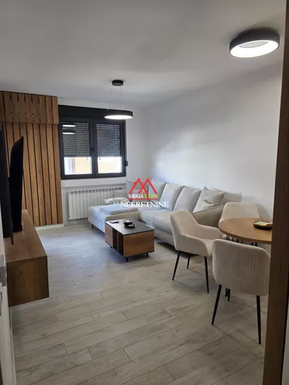 Janka Čmelika | 4zida.rs