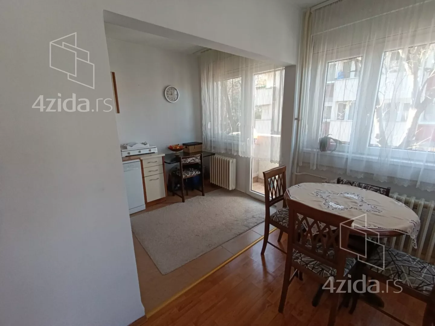 Dvoiposoban stan | 4zida