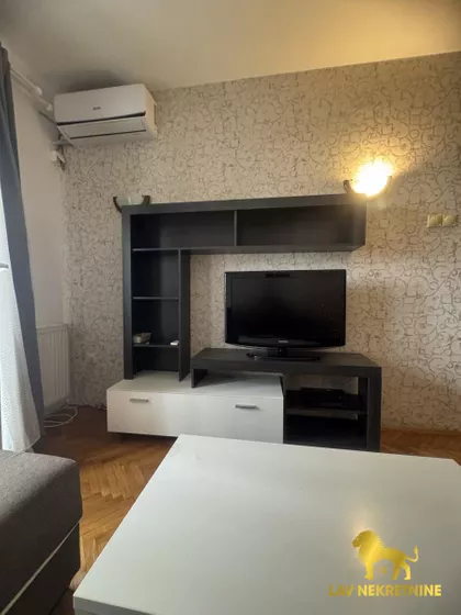 PUŠKINOVA | 4zida.rs