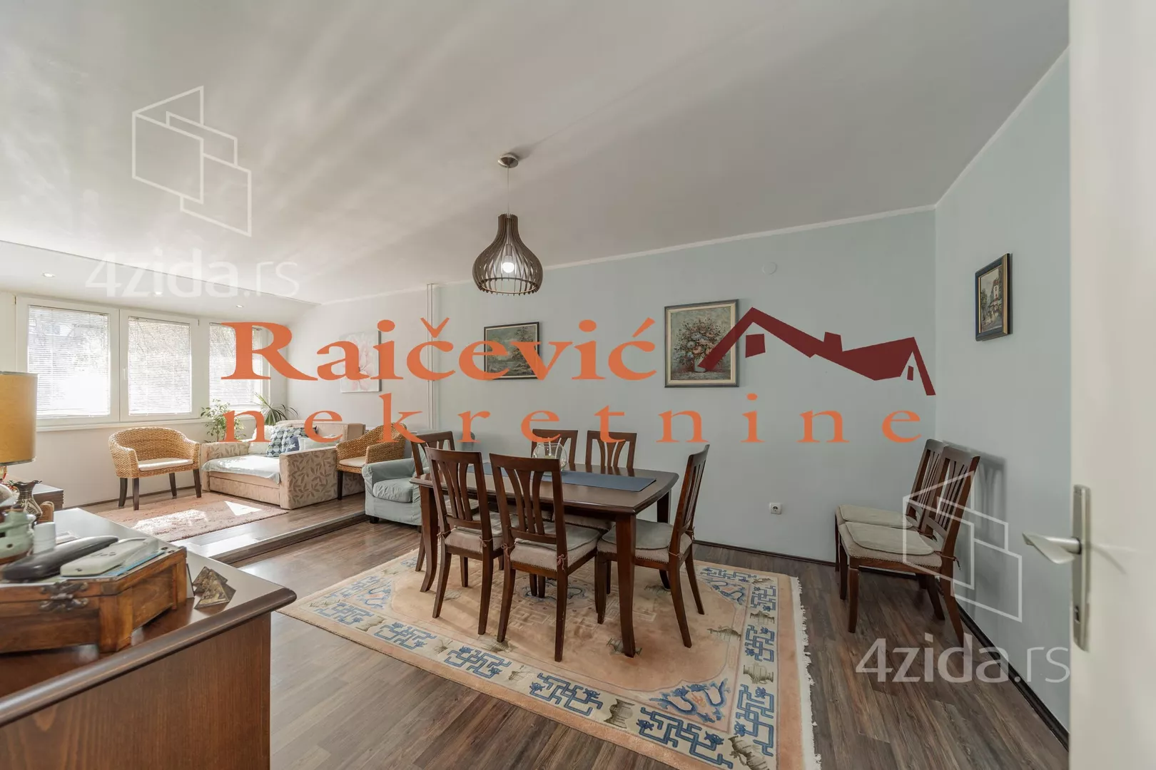 Dvoiposoban stan | 4zida