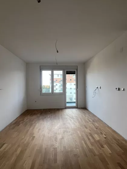 Stari Banovci | 4zida.rs