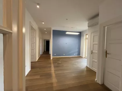 Ilije Garašanina 20 | 4zida.rs