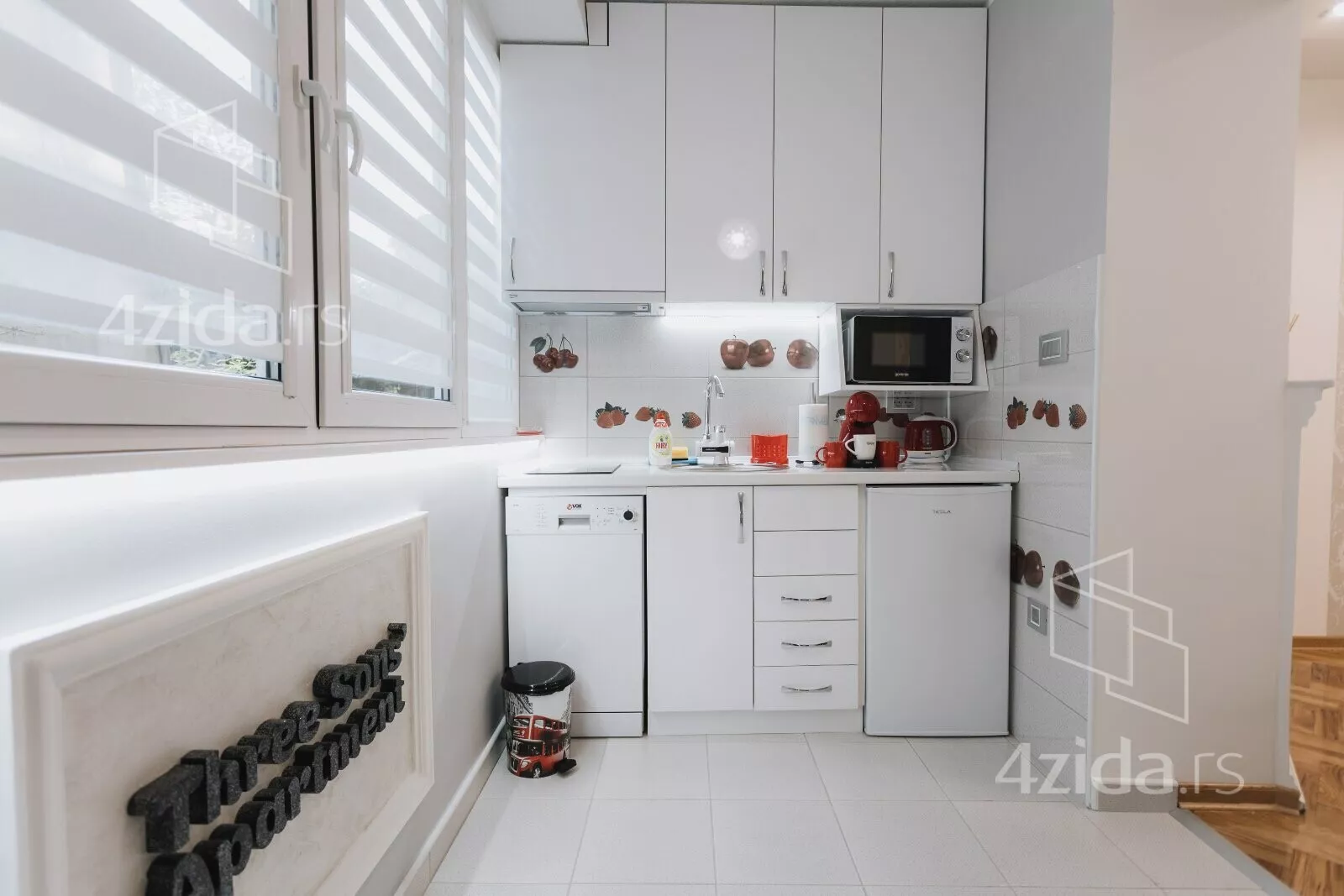 Jednoiposoban stan | 4zida