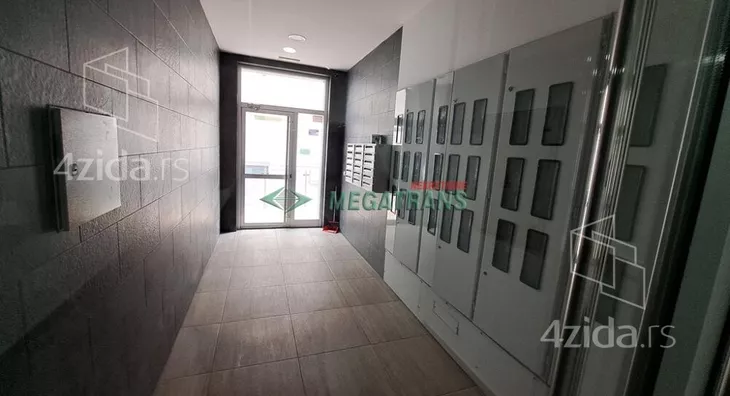 Petosoban stan | 4zida