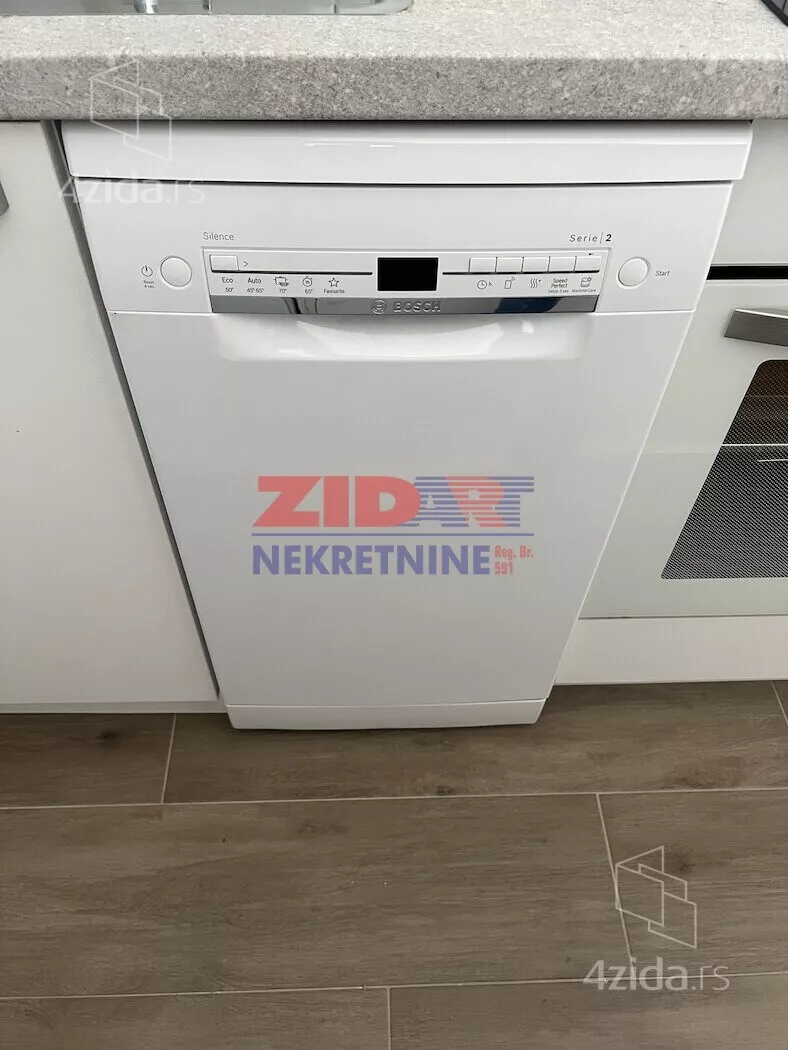 Troiposoban stan | 4zida