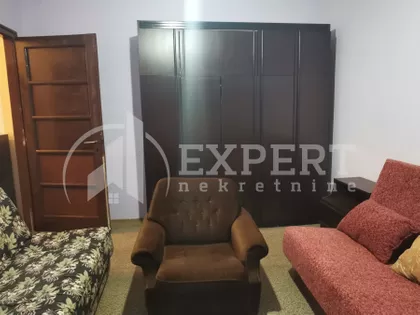 Rentgenova | 4zida.rs