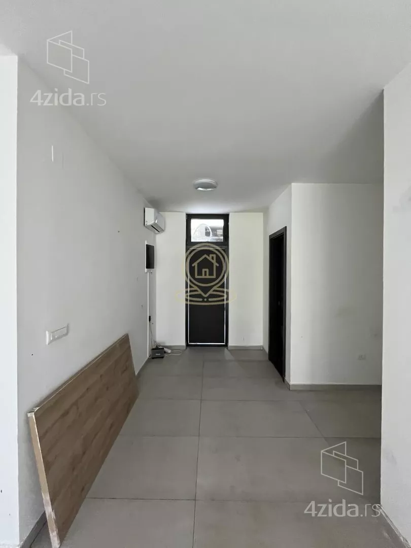Lokal | 4zida