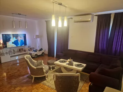 Mihajla Valtrovica | 4zida.rs