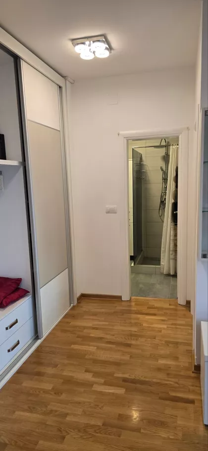 Dobanovačka 79A | 4zida.rs