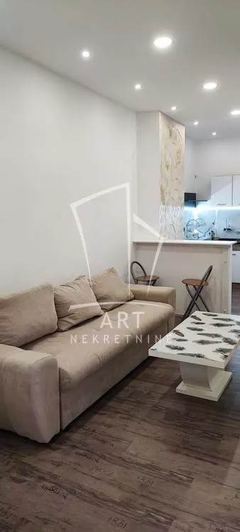 Nemanjina | 4zida.rs