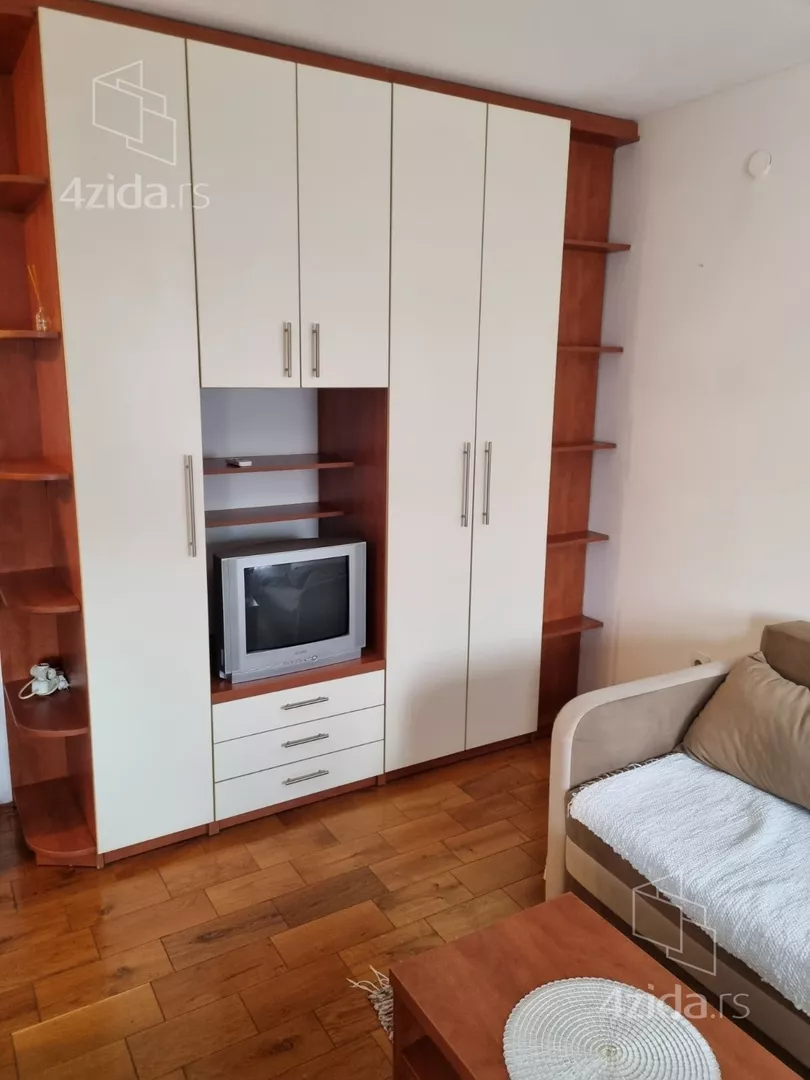 Garsonjera | 4zida
