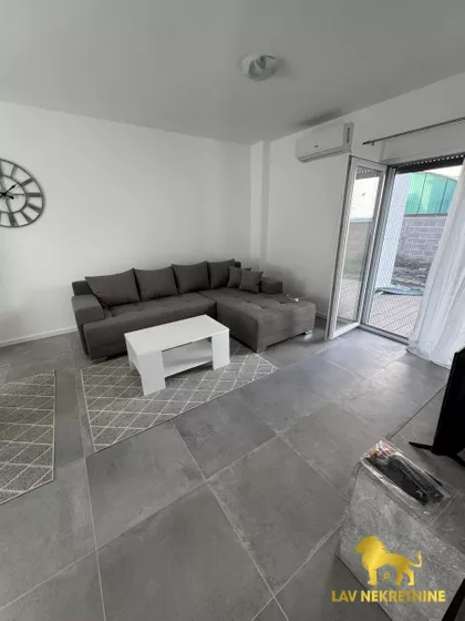 NOVOSADSKI PUT | 4zida.rs