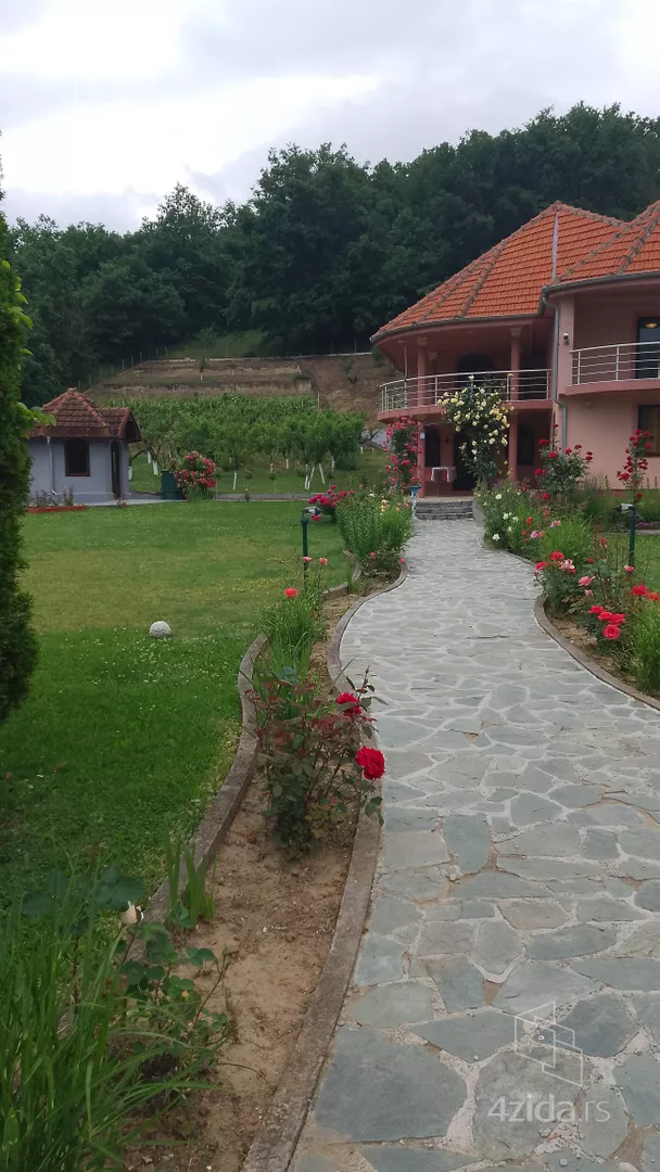 3-etažna kuća | 4zida